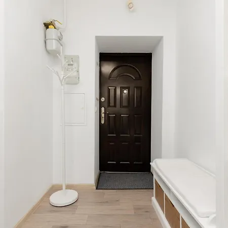 Modern Two-bedroom By Renters 公寓