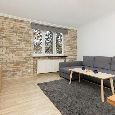 Modern Two-bedroom By Renters *